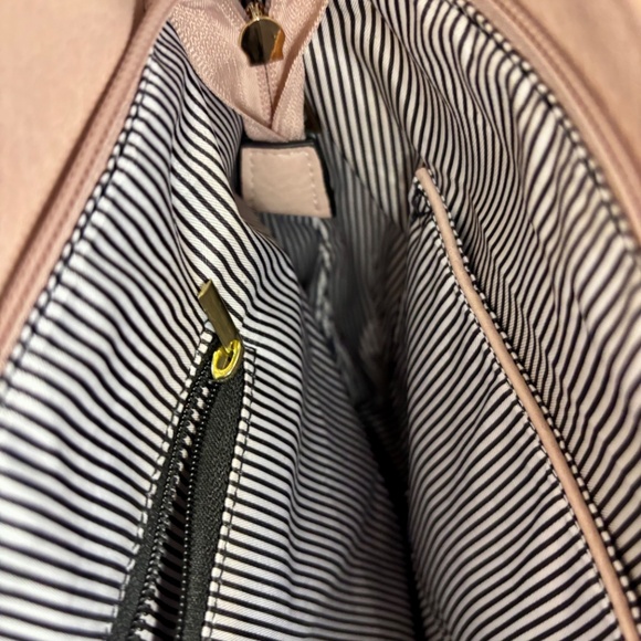 Pink Purse with tassles - Picture 6 of 11